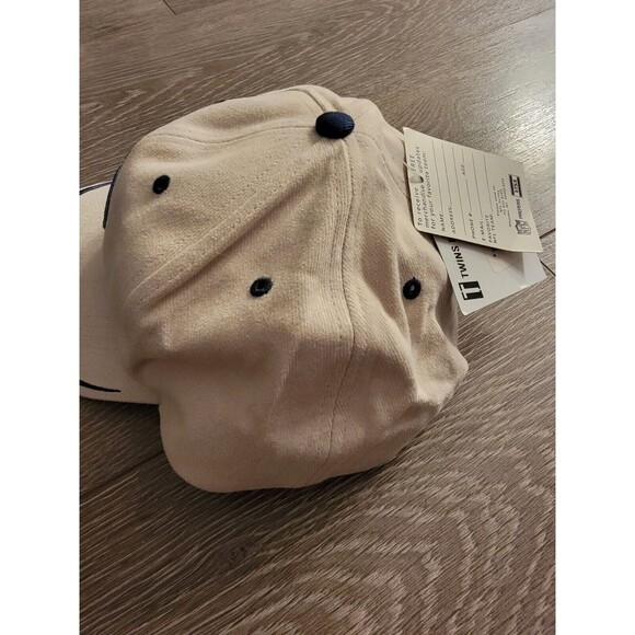 NWT VTG Twins Enterprise TENNESSEE TITANS Football Cap Beige NFL Adjustable Hat - Picture 2 of 5